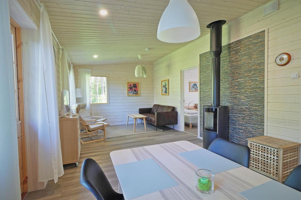 Villa Maria Cottages Jaala エクステリア 写真