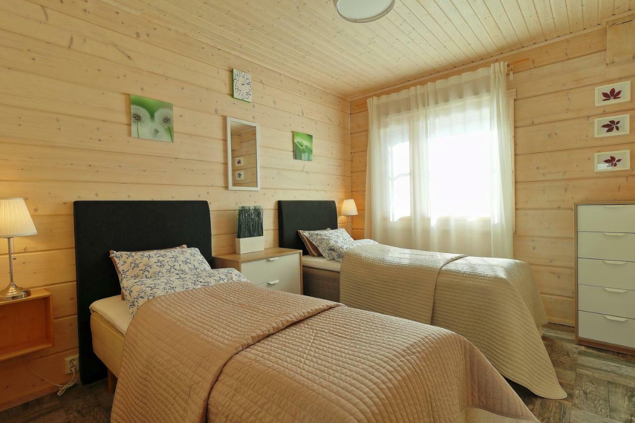 Villa Maria Cottages Jaala エクステリア 写真