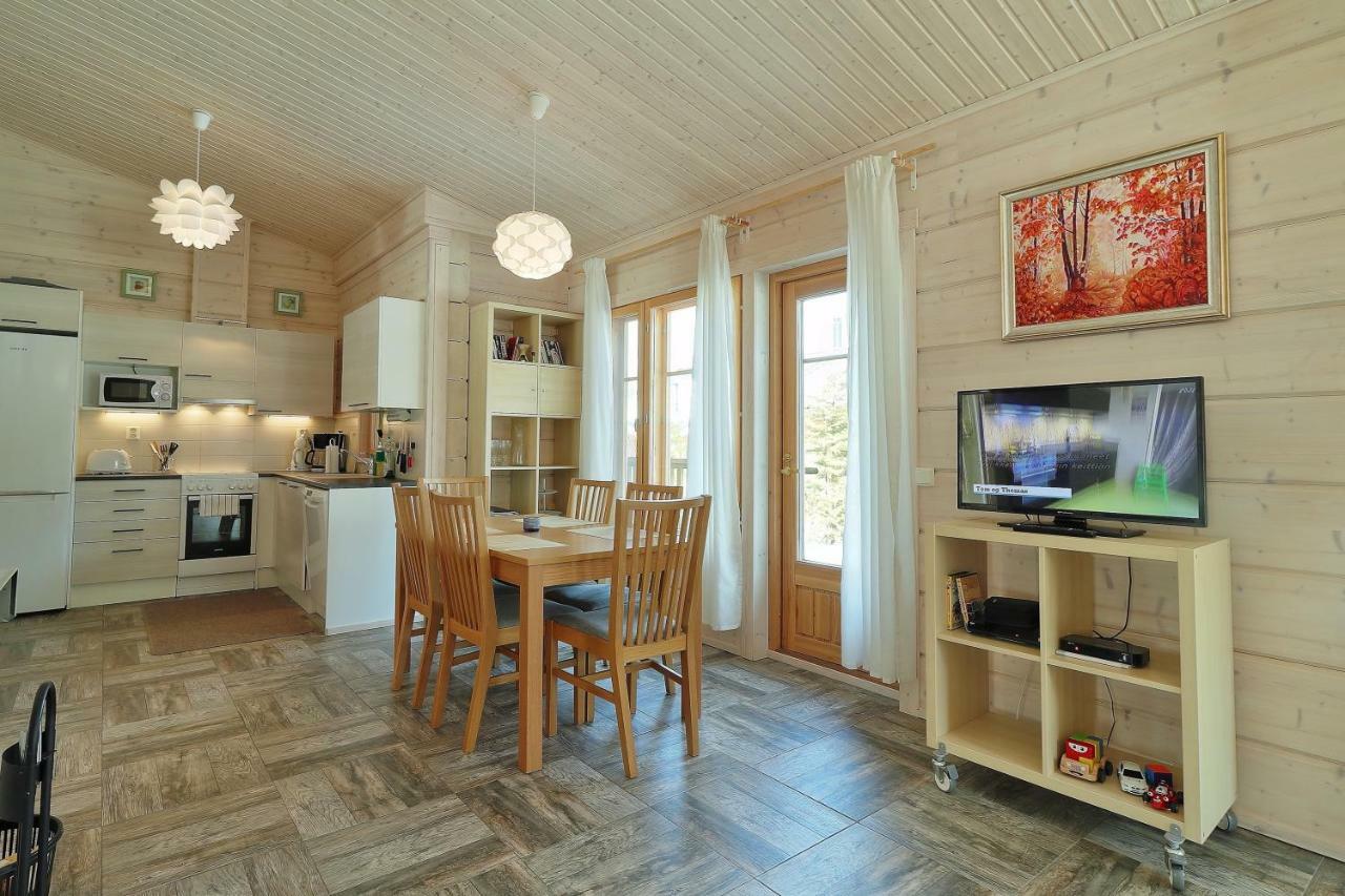 Villa Maria Cottages Jaala エクステリア 写真